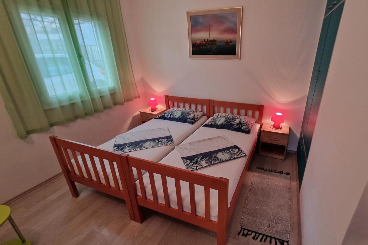 Apartments With A Parking Space Mavarstica, Ciovo - 12435 Трогир Экстерьер фото