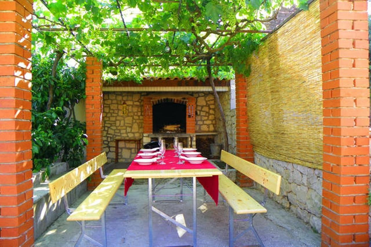 Apartments With A Parking Space Mavarstica, Ciovo - 12435 Трогир Экстерьер фото